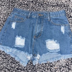 Basic Dark blue ripped shorts